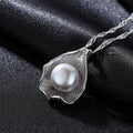 Freshwater pearl pendant