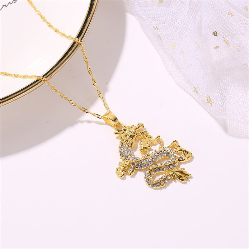 Klassischer Drachenanhänger mit Diamanten