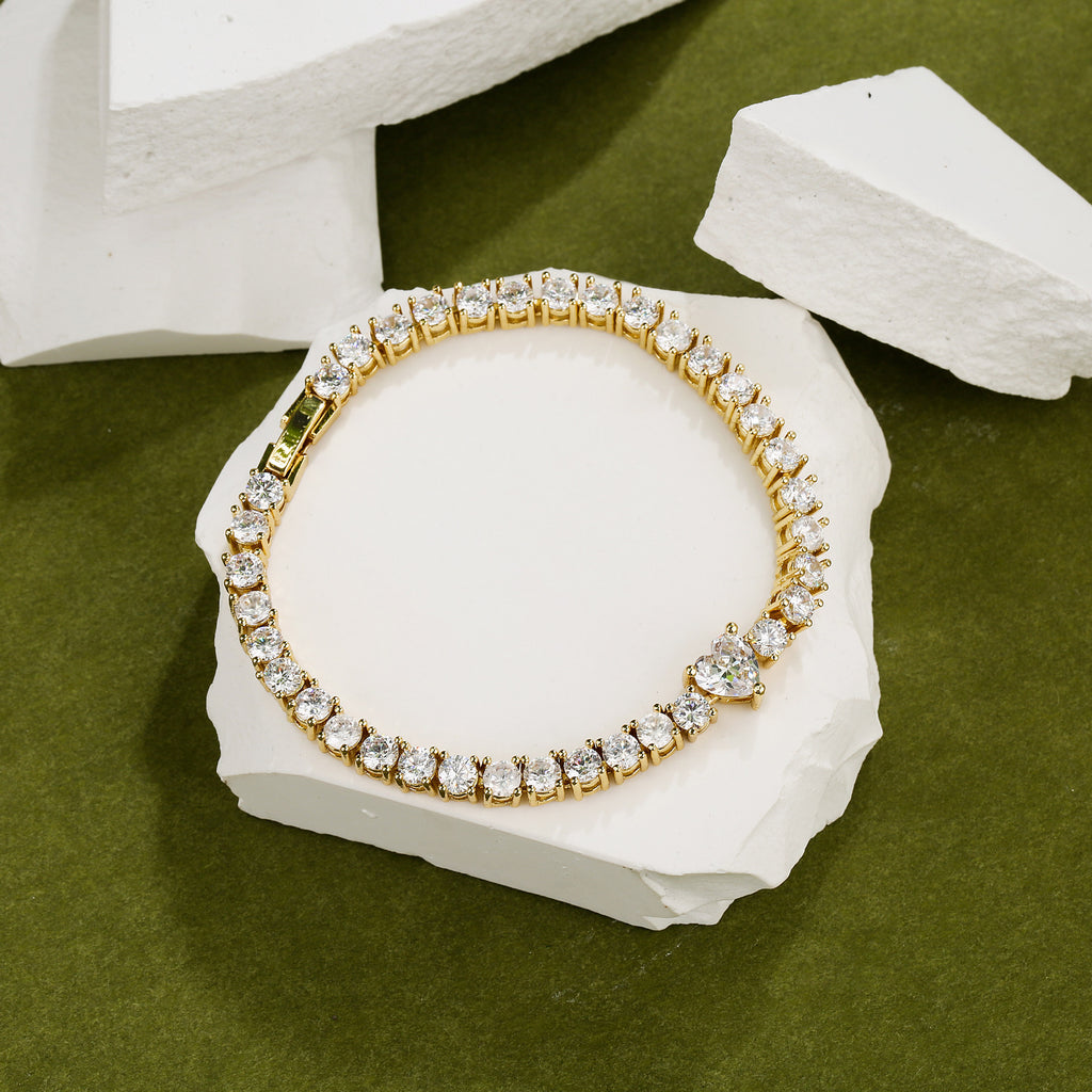 Mikro-Intarsien Zirkon Liebe Herzförmiges Armband Voller Diamant Luxus