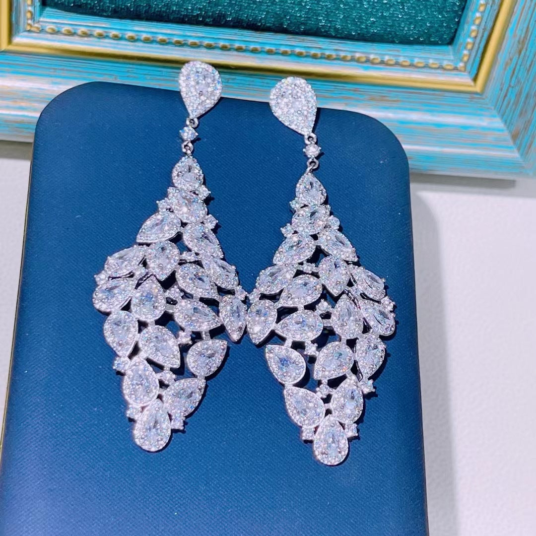 Pendientes Colgantes de Lujo con Borla de Zirconia en Forma de Gota de Agua y Diamante Grande