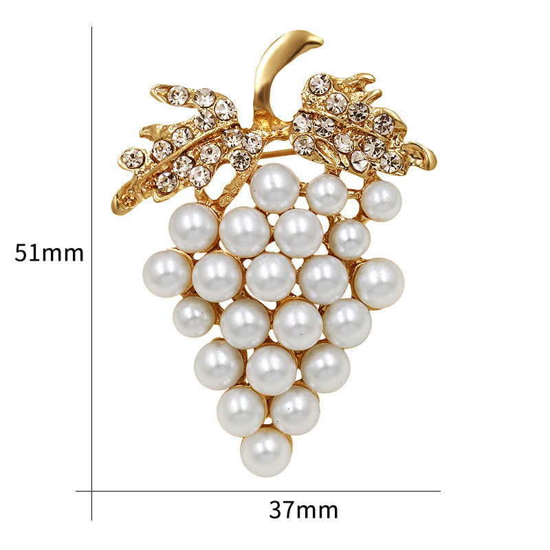Broche de perlas y uvas de cristal de moda