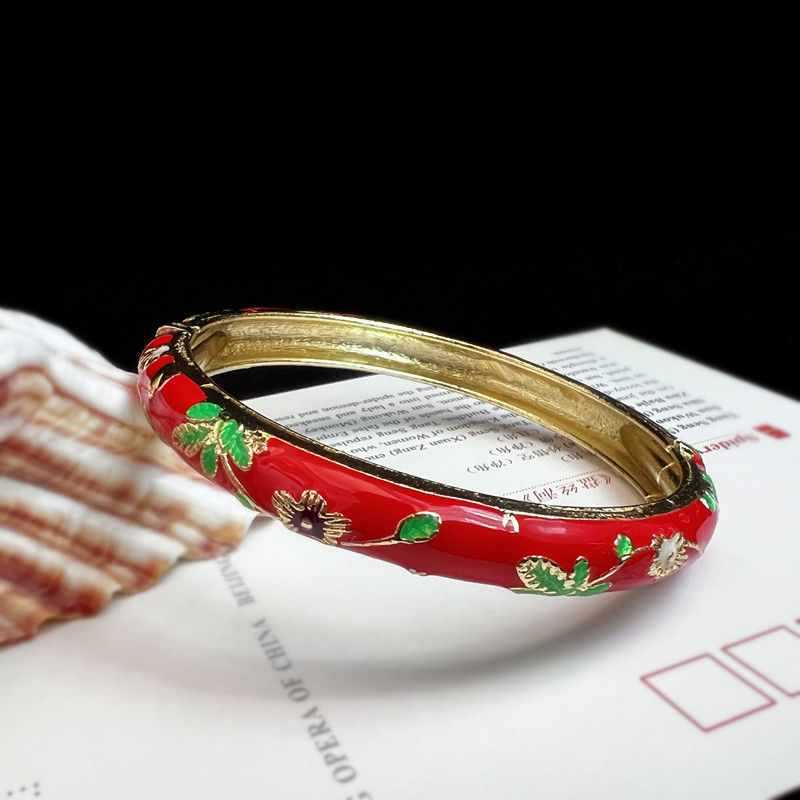 Pulsera de esmalte floral fino de museo