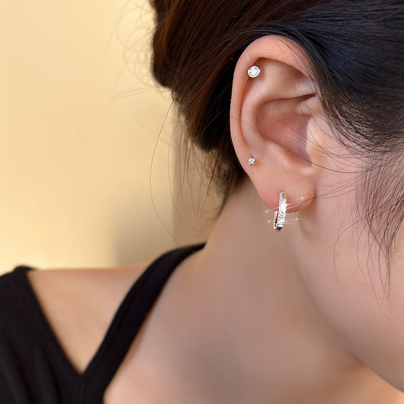Clip de oreja de circón con diamantes de imitación geométricos para mujer, estilo simple