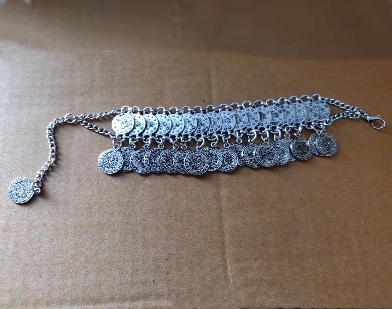 Tibetisch versilberter Boho-Ring & Armbänder