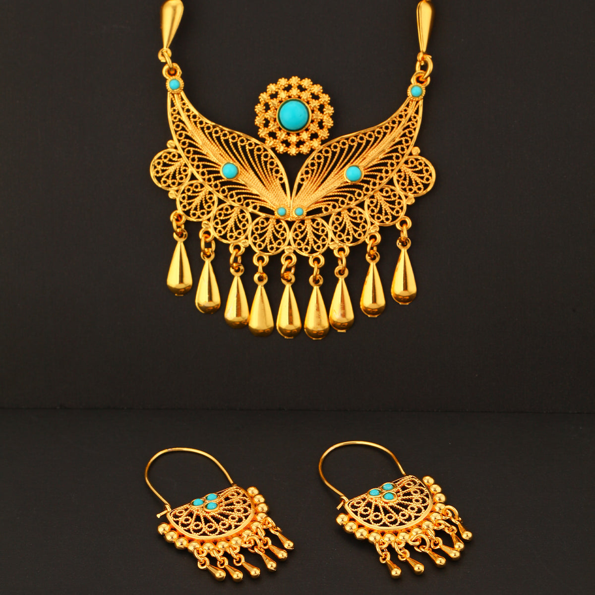 Juego de collar y pendientes de mujer de 3 piezas, chapados en oro de 18 quilates, con borla de gota de agua, a la moda y personalizados, adecuados para fiestas y regalos, uso diario