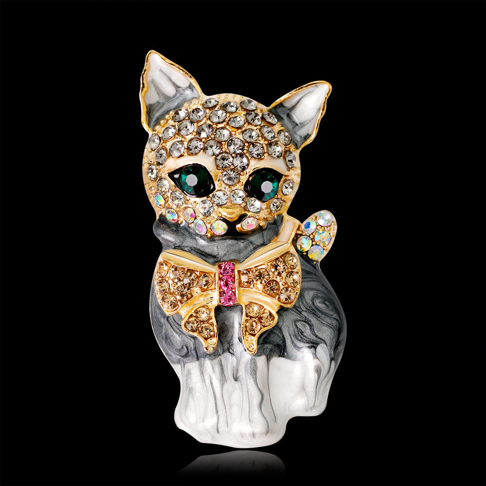 Broche de gatito con ojos verdes lindo de personalidad a la moda