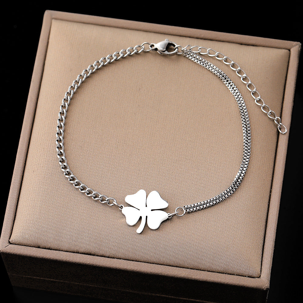 Pulsera de trébol retro de acero titanio con personalidad creativa y amor