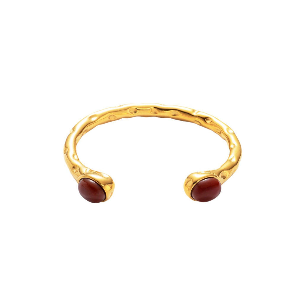 Exquisita Pulsera Abierta de Acero de Titanio con Chapado en Oro Genuino y Circonitas