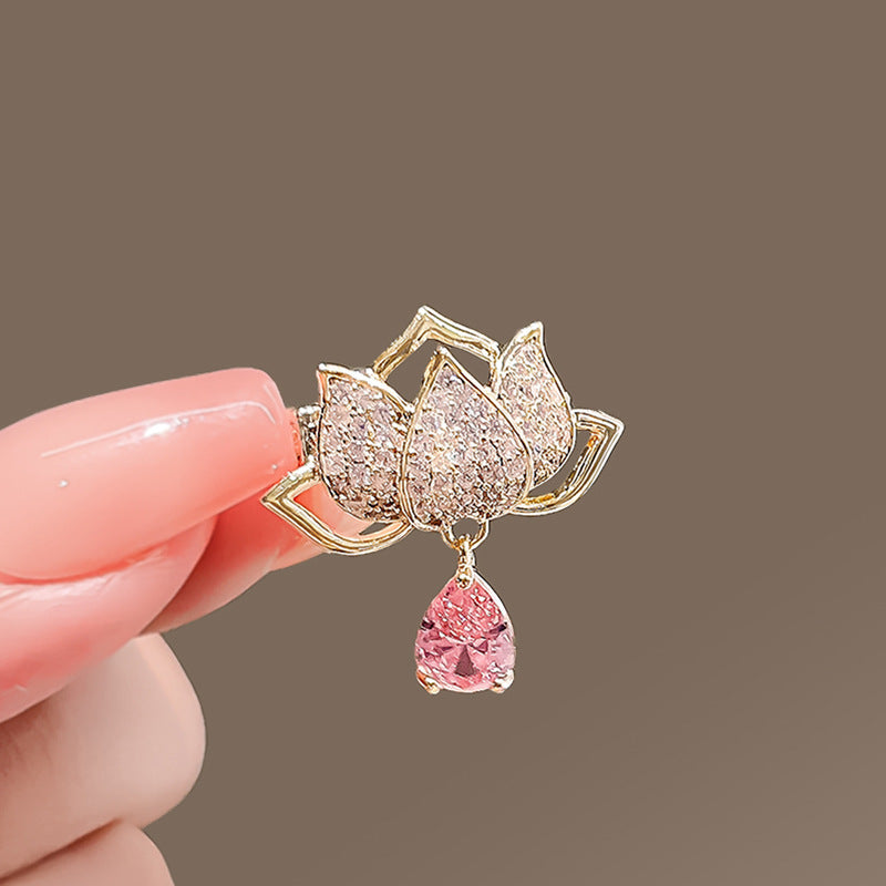 Nuevo Broche de Aleación de Alta Sensación de Nicho de Alta Gama, Pin para Abrigo y Traje, Corsage Versátil de Alta Gama