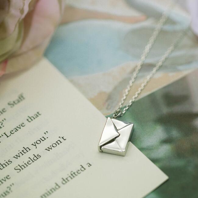 Individuelle Halskette mit Gravur: 6 Buchstaben, 925er Sterlingsilber, Damen-Briefumschlag-Anhänger, bestes Geschenk für Freundin