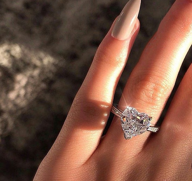 Ins meistverkaufter eingelegter AAA Zirkon Herzförmiger Ring Wunsch Neuer Europäischer und Amerikanischer Verlobungsparty Ring Schmuck