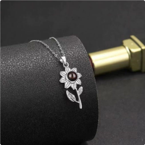 925 Silver Sunflower Projection Necklace
