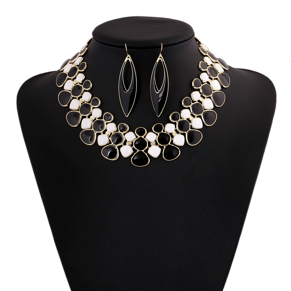 MANILAI Fashion Damen Kragen Choker Halsketten Neu Emaille Tropfen Glasur Chunky Legierung Bib Statement Halsketten Maxi Schmuck CE3026