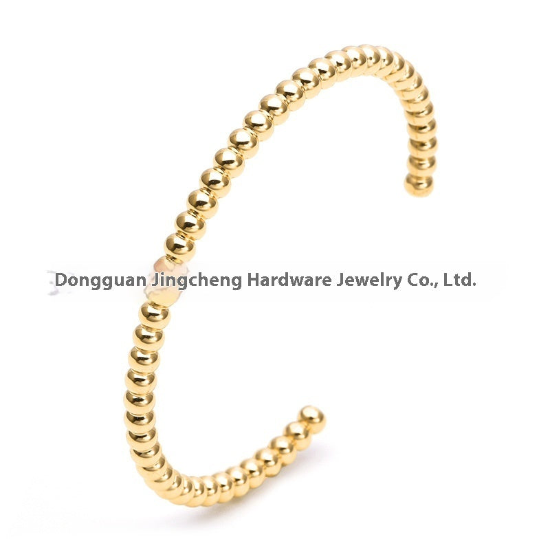 Pulsera en C con cuentas de bambú y trigo