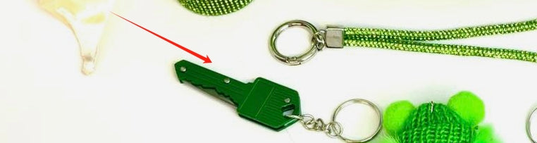 Colgante con mini navaja multiusos EDC