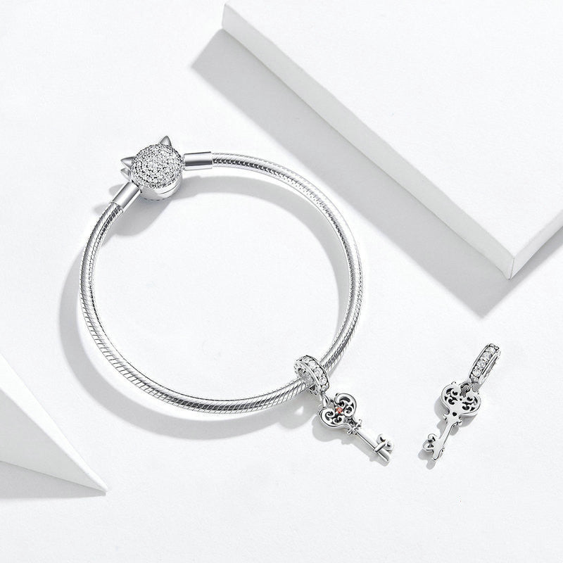Armband mit Schlüsselanhänger aus Sterlingsilber, schlicht und modisch