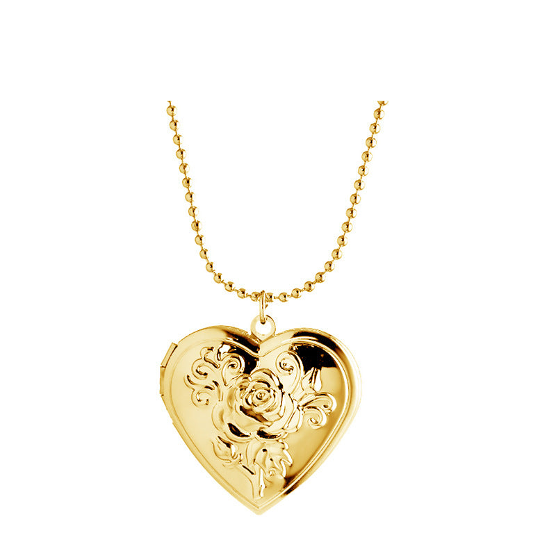 Heart pendant necklace