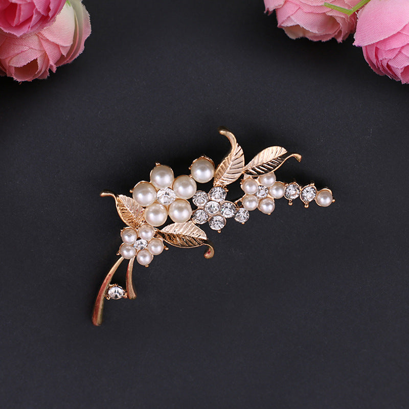 Nueva moda, broche de perlas con incrustaciones de diamantes, flor de bauhinia