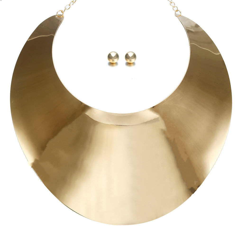 Überzogene afrikanische Metallkette mit Halsband