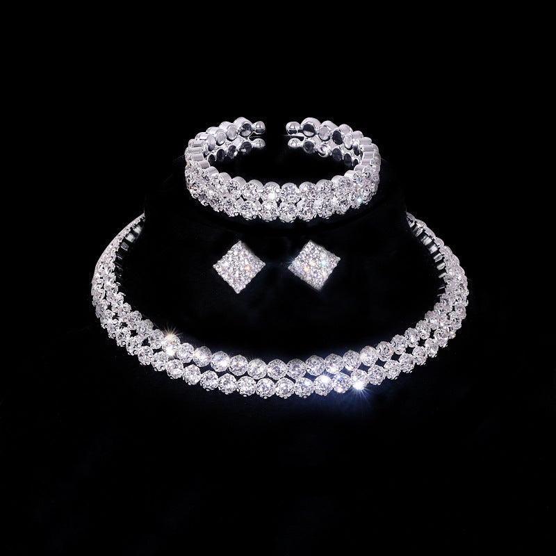 Mode Halskette Ohrringe Armband Set