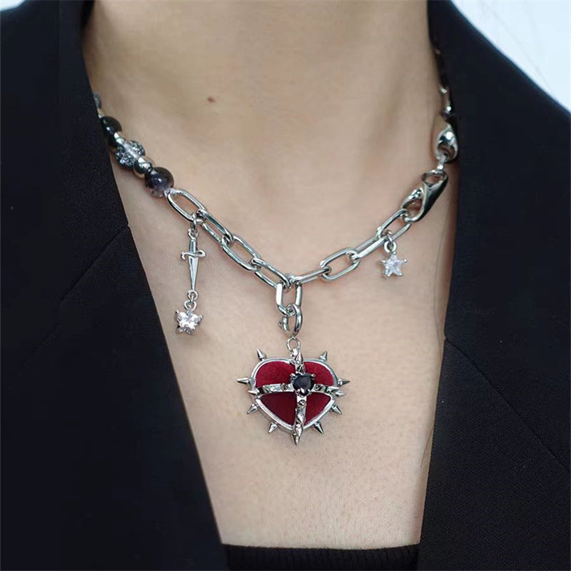 Personalisierte Spikes-Patchwork-Kette