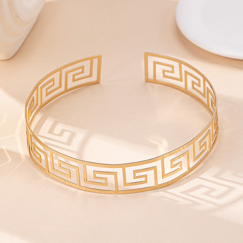 Geometrische Schlaufenkragen-Ohrringe Ring Armband Damen Schmuck Modeschmuck Set
