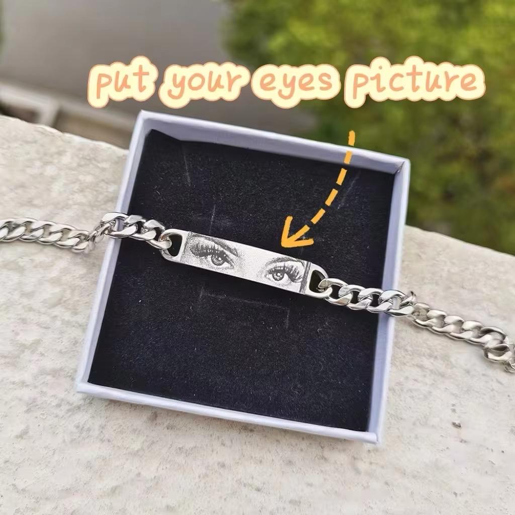 Personalisiertes Armband mit menschlichem Auge, DIY-Laser-graviertes Edelstahl-Paararmband, graviertes Porträtarmband