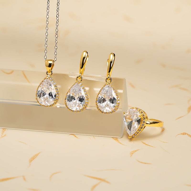 Tropfenförmiger Zirkon Nicht verblassendes Ornament Dreiteiliges Set