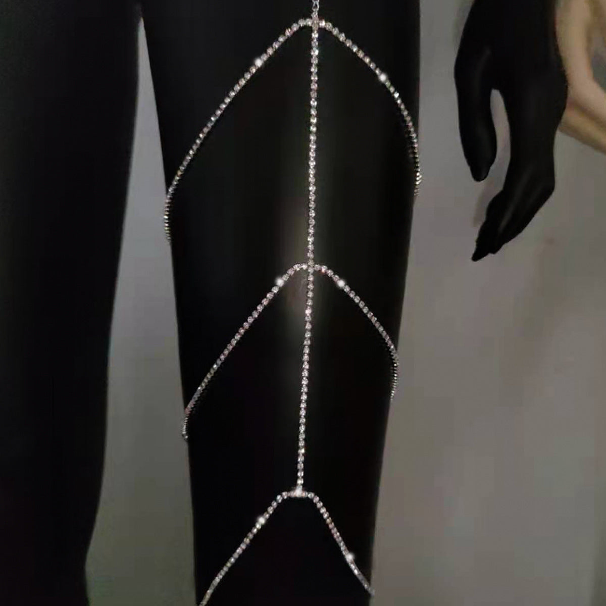Cadena de pierna con borla de diamantes de imitación multicapa para mujer