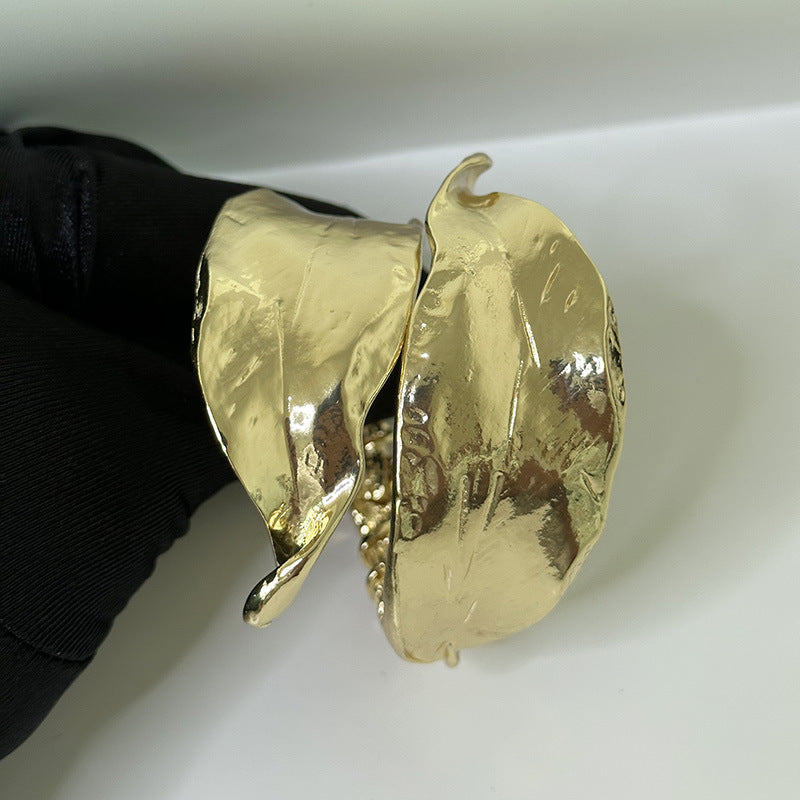 Niche Design Thorns Winding Metal Leaf Shape Open-ended Bracelet
