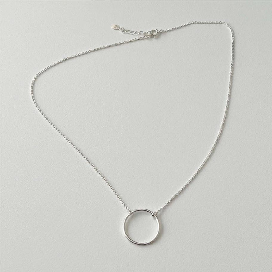 Circle necklace