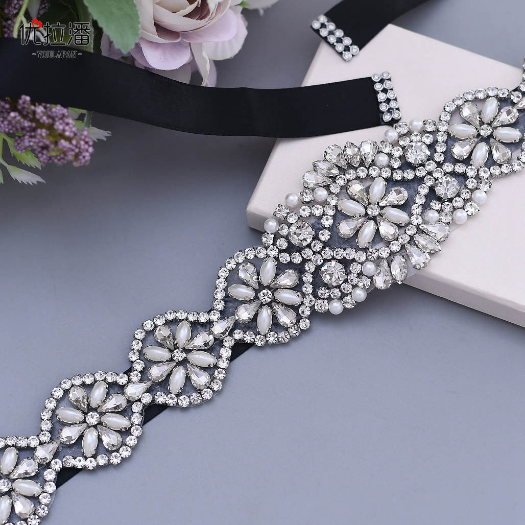 Braut-Hochzeitsgürtel mit Strass-Dekoration