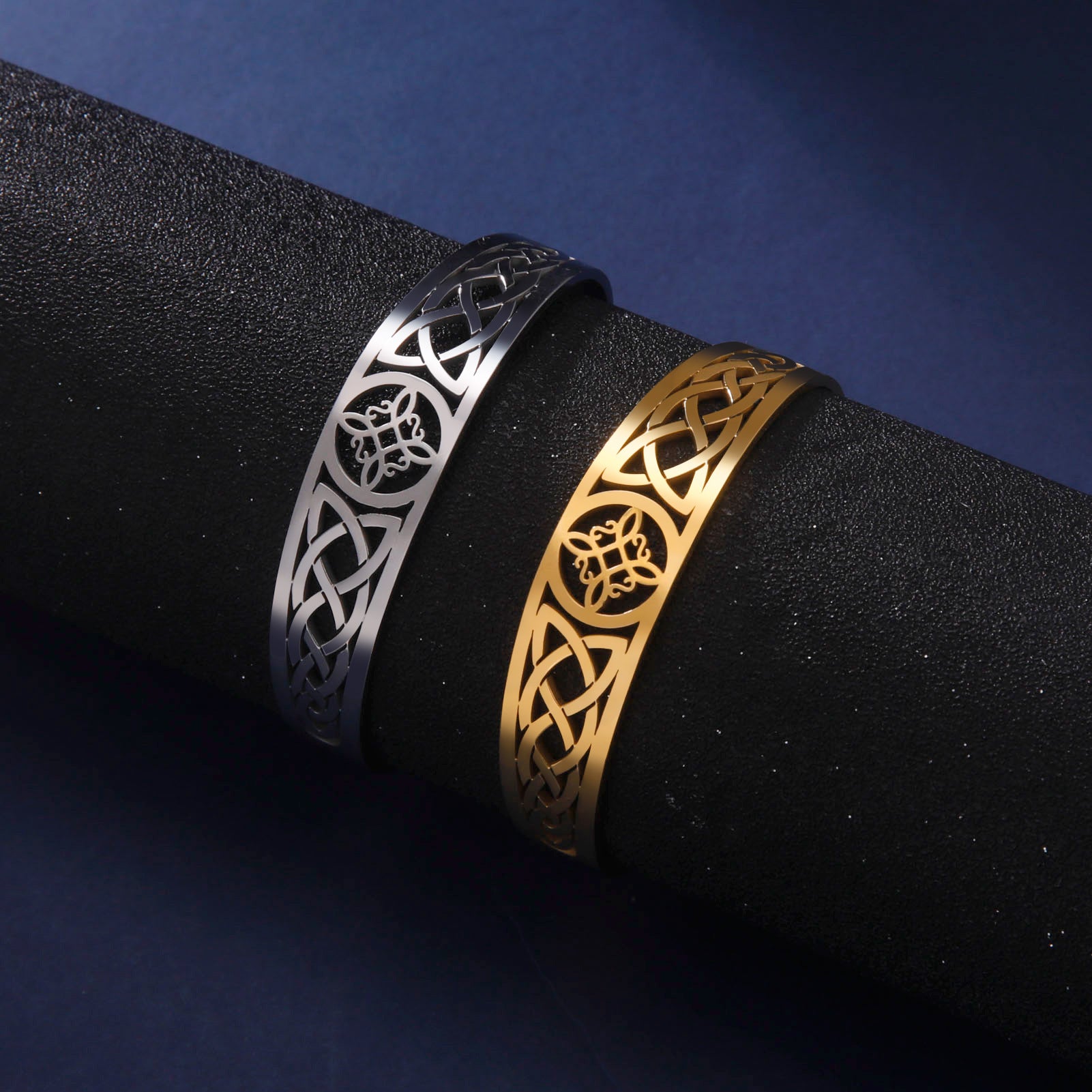 Witch Knot Hollow Ornament 304 Stainless Steel Bracelet