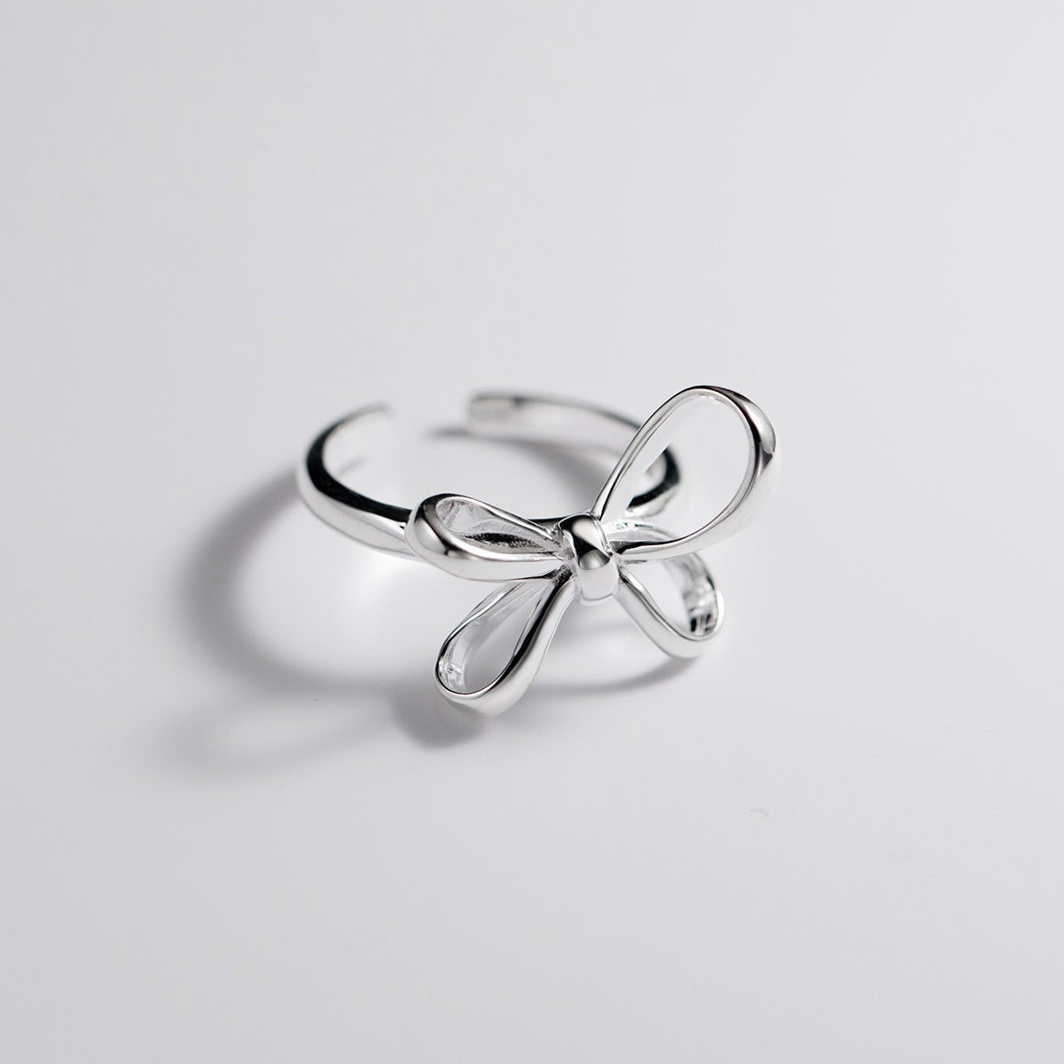 Anillo de plata S925 con lazo, joyería de mujer moderna y de línea sencilla