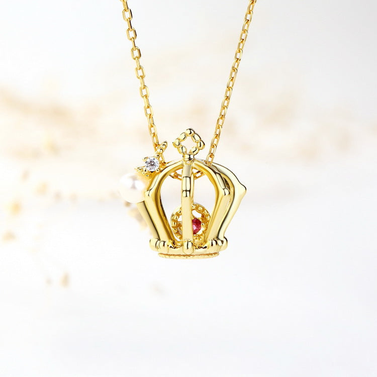 Goldener Kronenanhänger