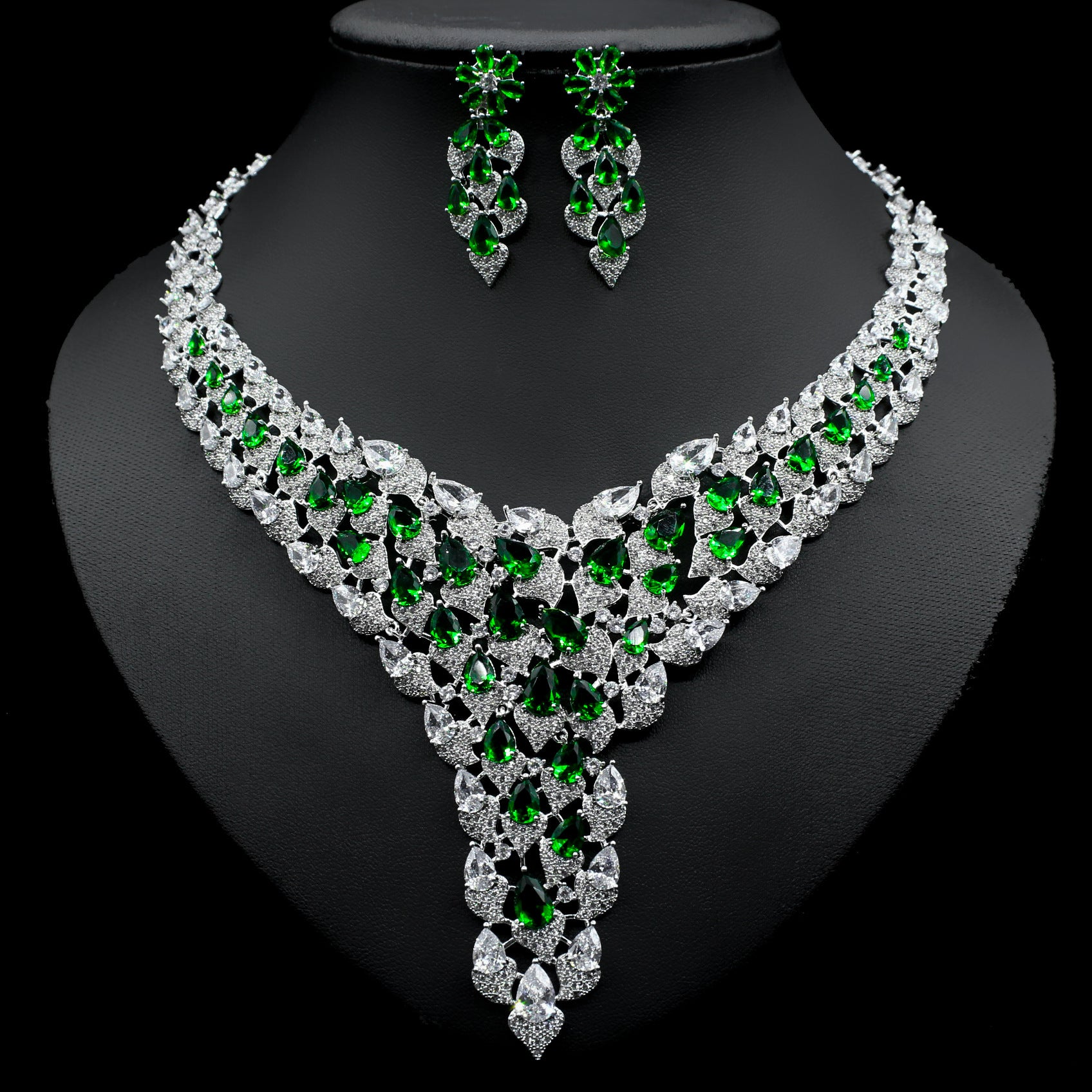 Komplettes Diamant-Set, ausgefallene Mode-Halskette und Ohrringe