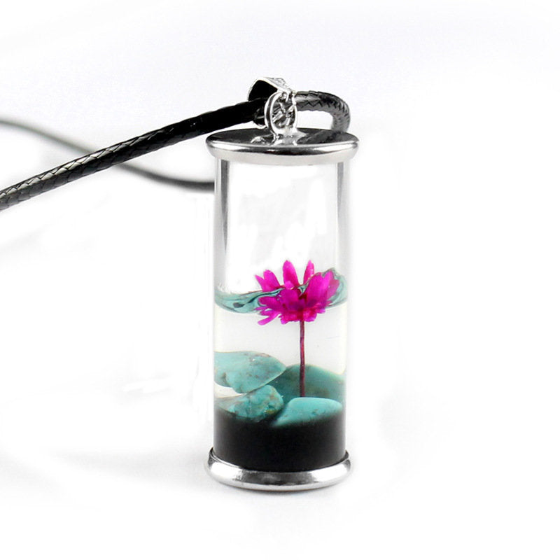 Anhänger aus getrockneten Blumen, mit Harz, Gänseblümchen-Kette