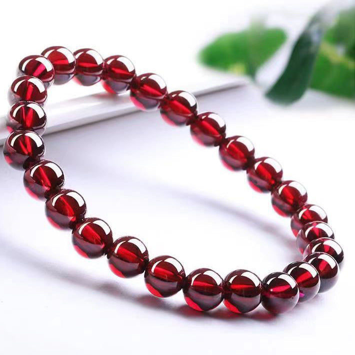 Women's Single Loop Vitreous Garnet Bracelet