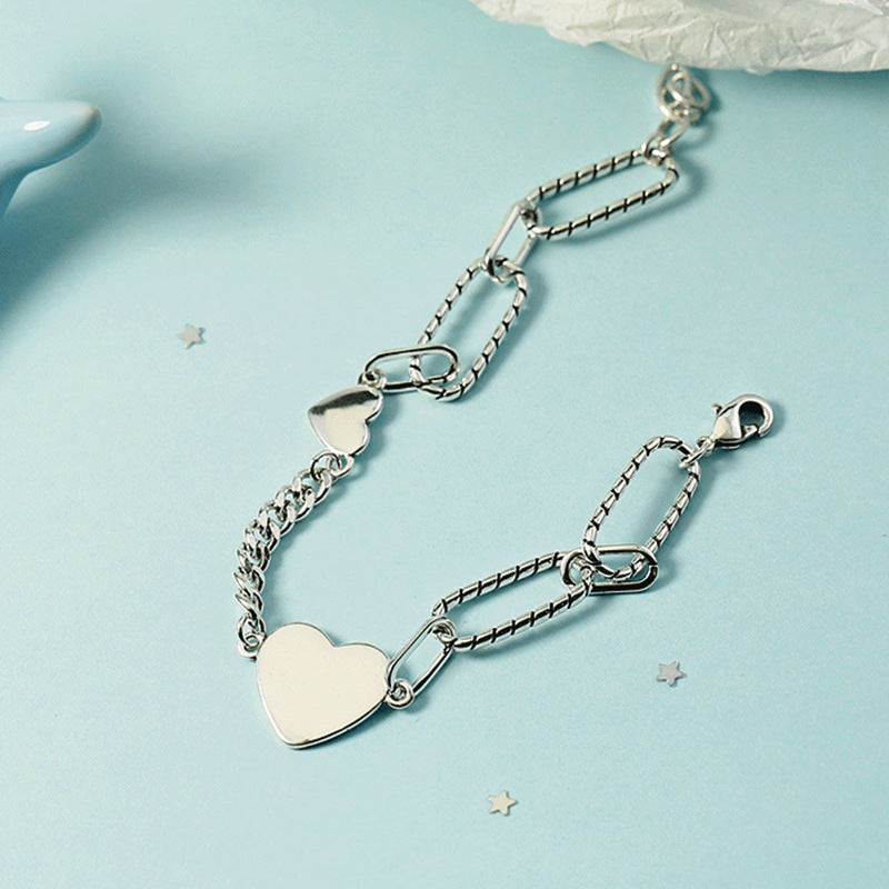 Mädchenhaftes Herz-Armband für Damen mit Herzen Nische