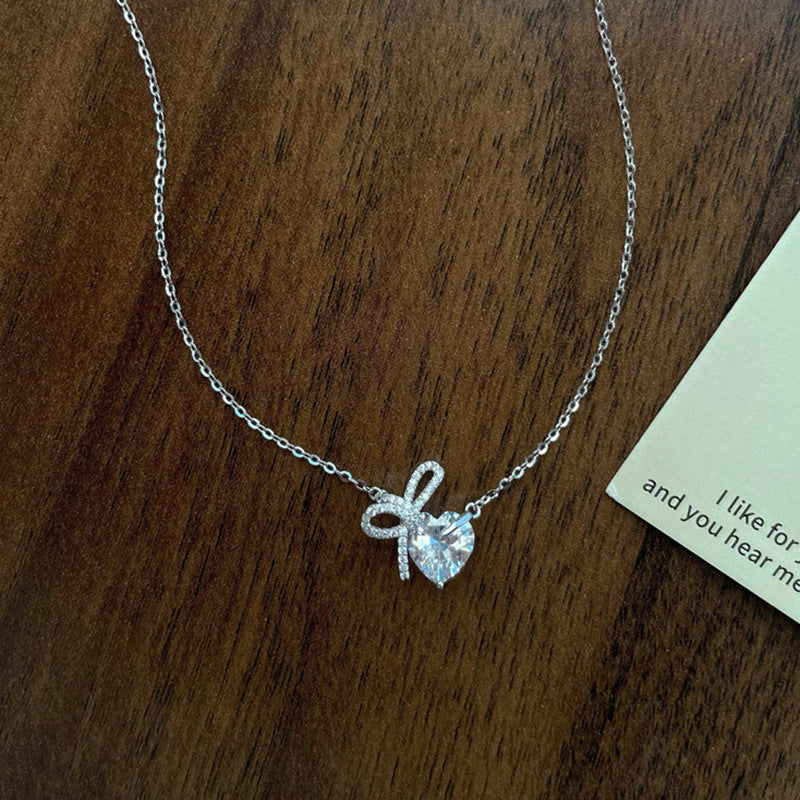 Damen Diamant Schleife Herz Halskette Hochwertige Schlüsselbeinkette Einfacher und vielseitiger Schmuck