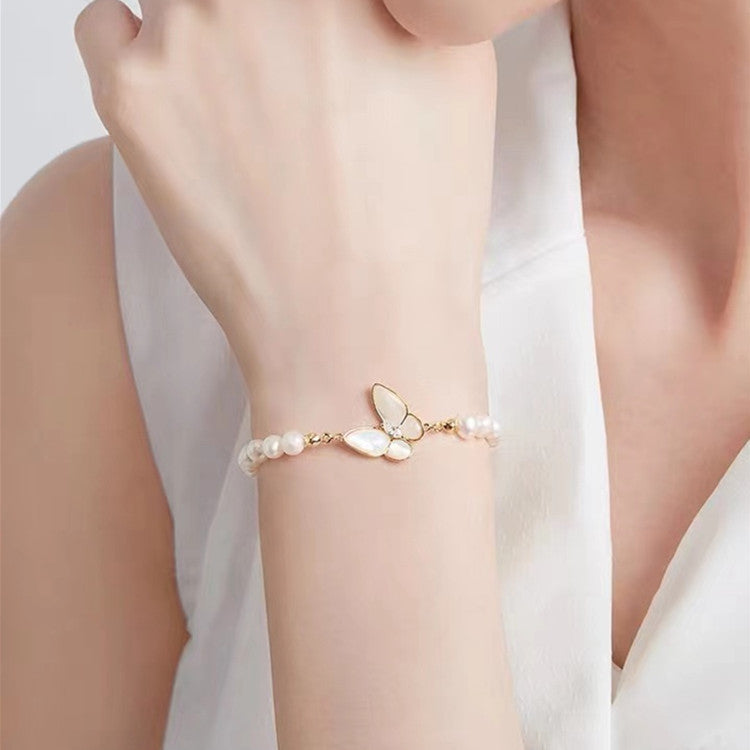 Muschel-Design Süßwasserperlen Schmetterlingsarmband für Frauen
