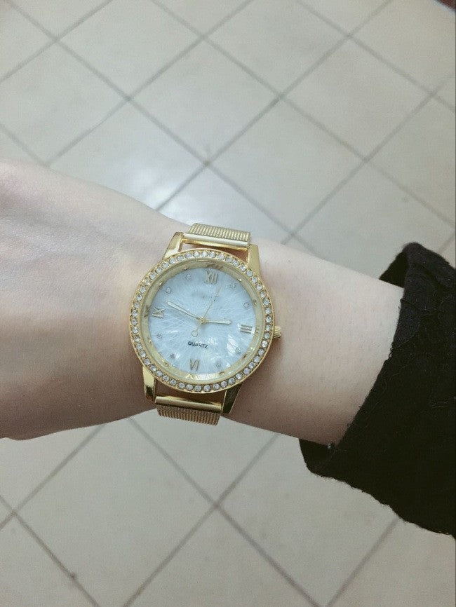 Golden Mesh Belt Men's And Women's Alloy Electronic Watch