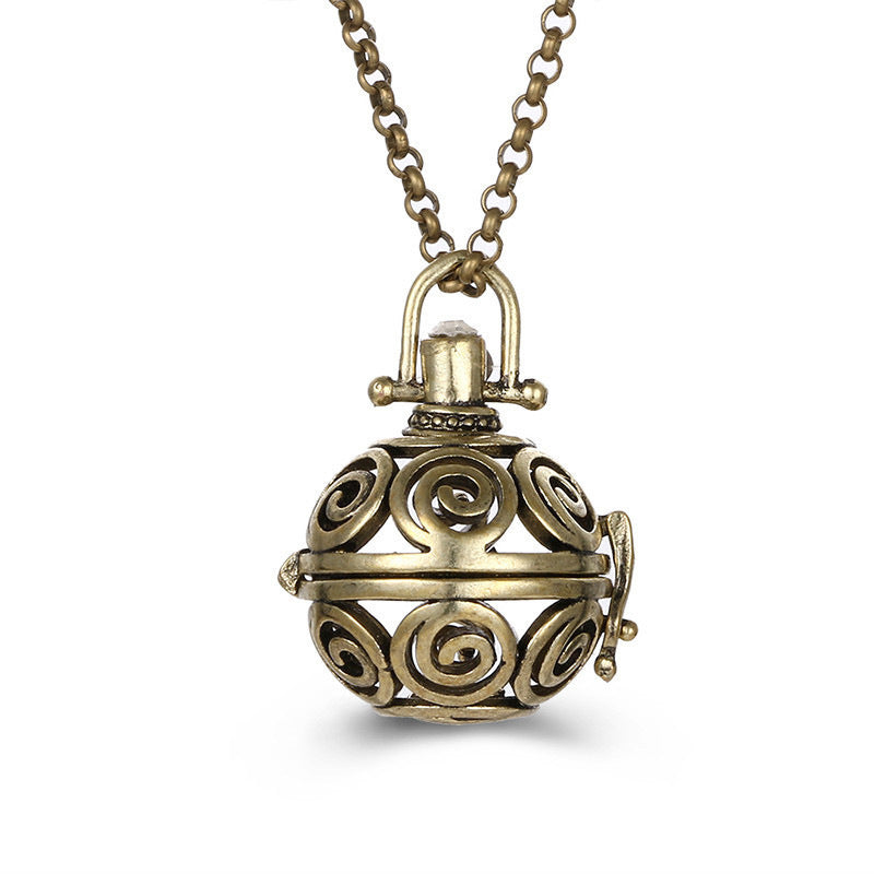 Collar hueco de aromaterapia con jaula de circonita, difusor de aceites esenciales, caja de perfume, accesorios antiguos para ropa tradicional Han