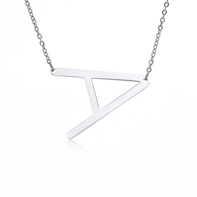 Fabuloso collar con colgante de letra inicial de acero inoxidable chapado en oro rosa