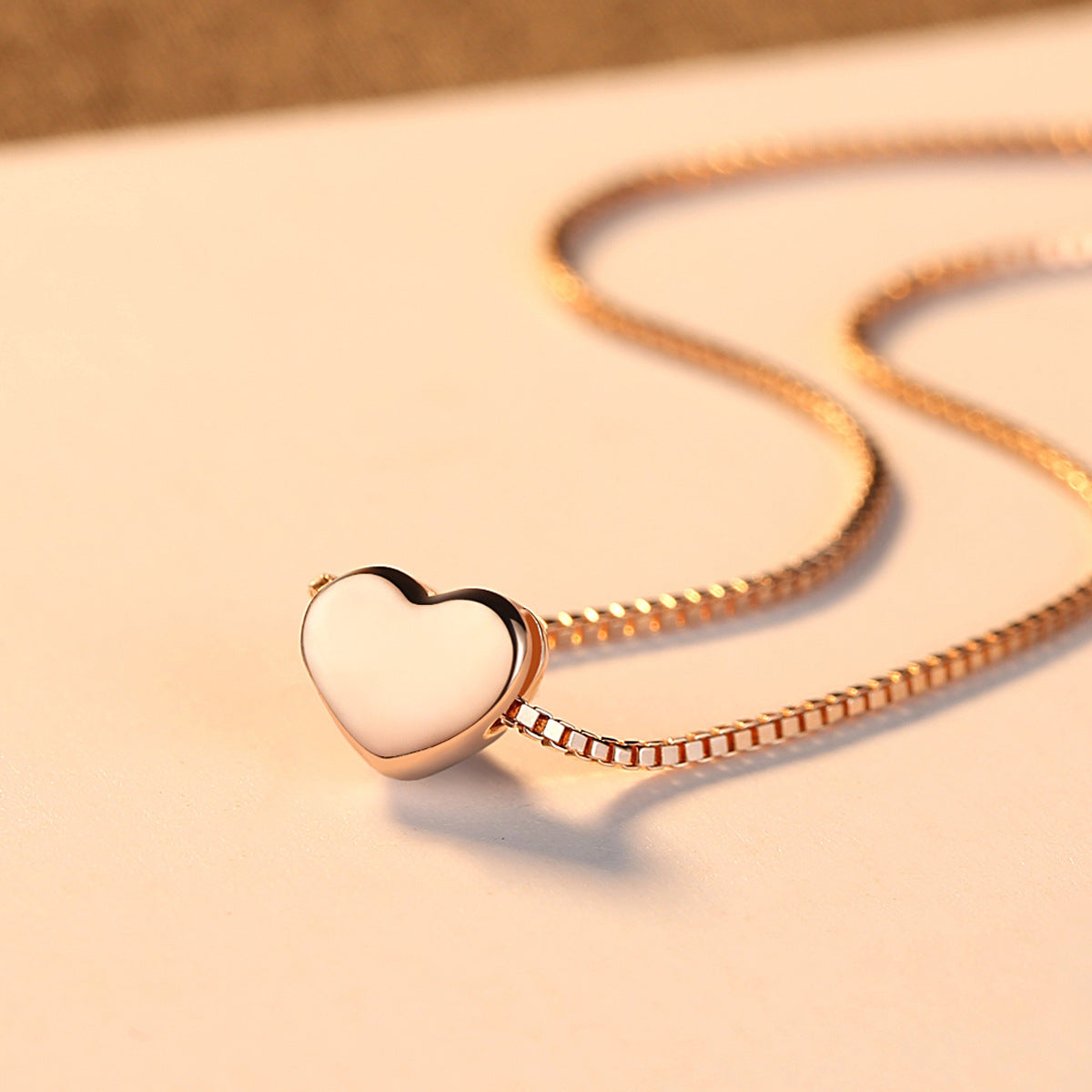 Minimalistische Halskette Liebe