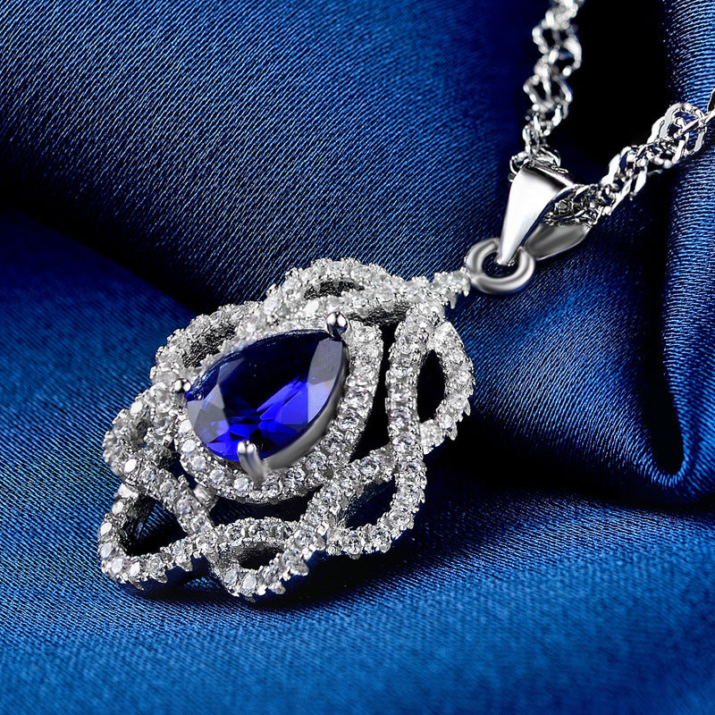Modische, diamantbesetzte Schlüsselbeinkette mit Anhänger