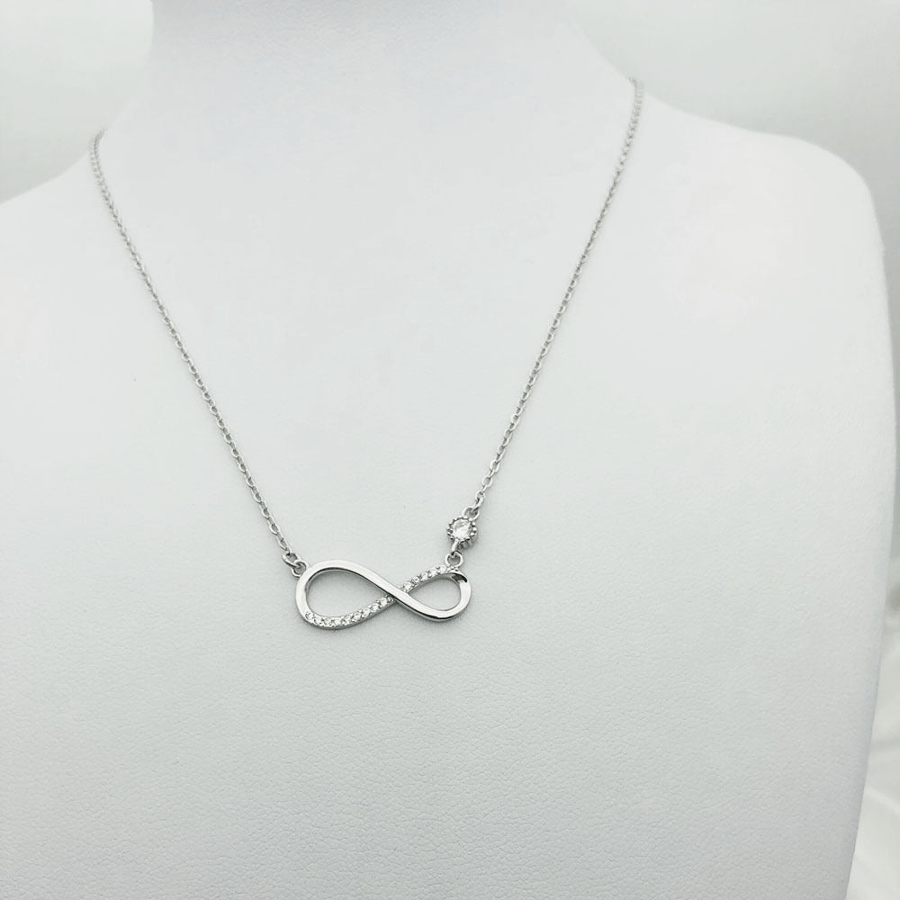 Collar de plata de ley 925 con baño de platino