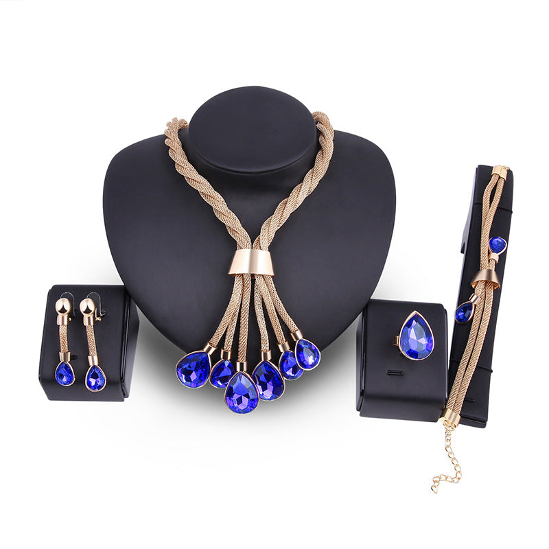 Halskette, Ohrringe, Schmuckset, vierteilig, vergoldet
