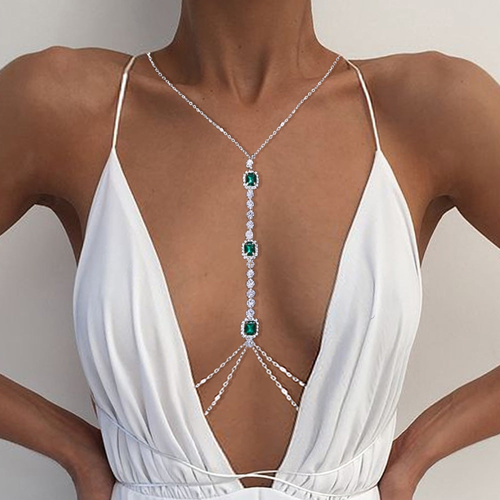 Cadena de pecho con diamantes de imitación de esmeralda de moda