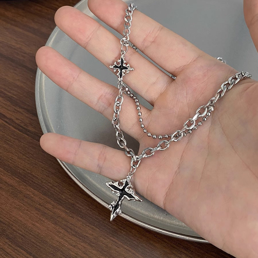 Dunkle Kreuz Halskette Herren Modeaccessoires